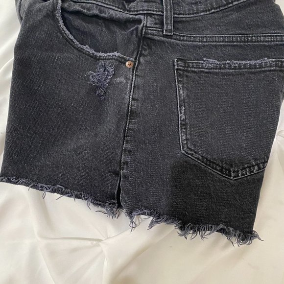 Black Abercrombie Jean Shorts size 27 - Picture 4 of 5